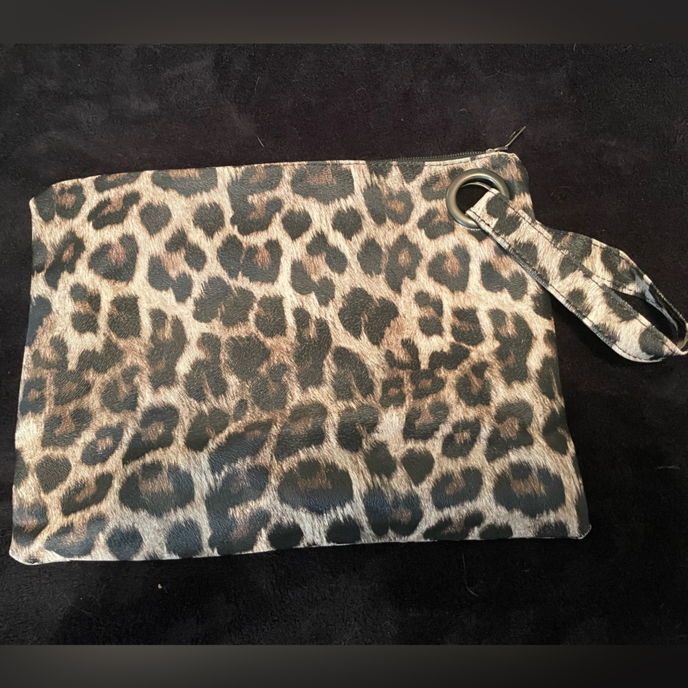 Cheetah Wrist Clutch